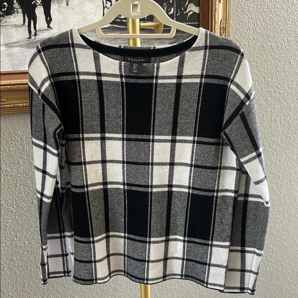 Tahari Black and White Plaid Sweater